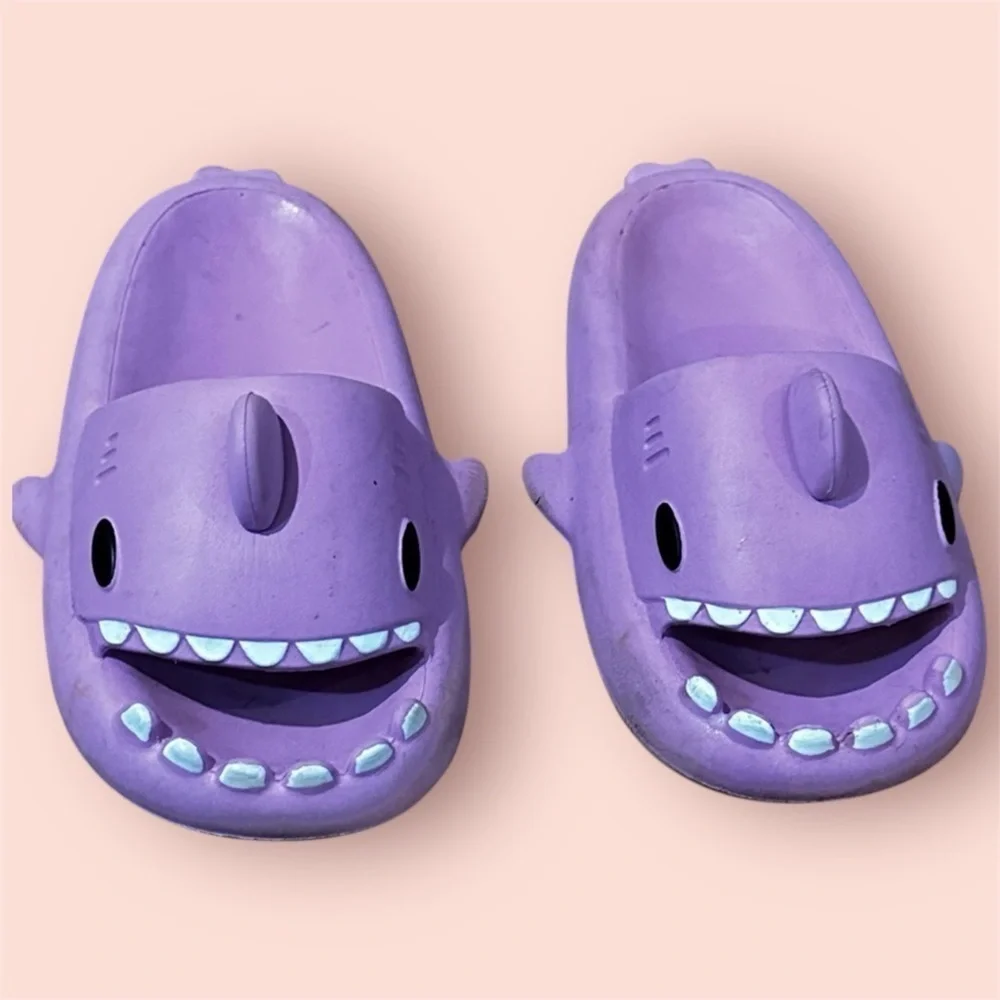 Purple Shark Slippers girls size 2-2.5
